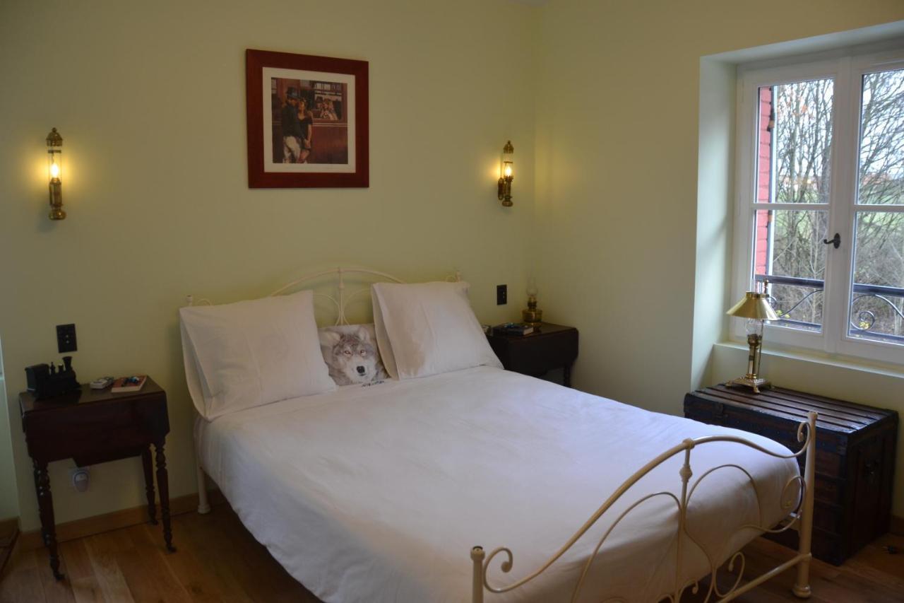 Le Train Des Reves Hotel Dracy-Saint-Loup Exterior foto